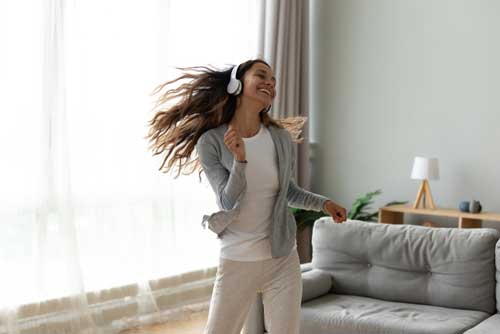 lady dancing