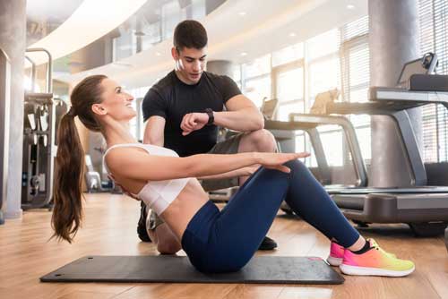 lady doing isometric exercise