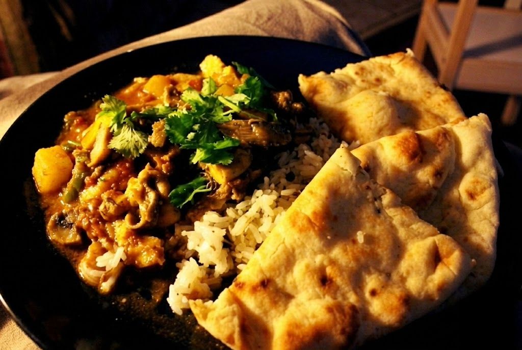 indian-inspired chicken vindaloo served from the slow cooker