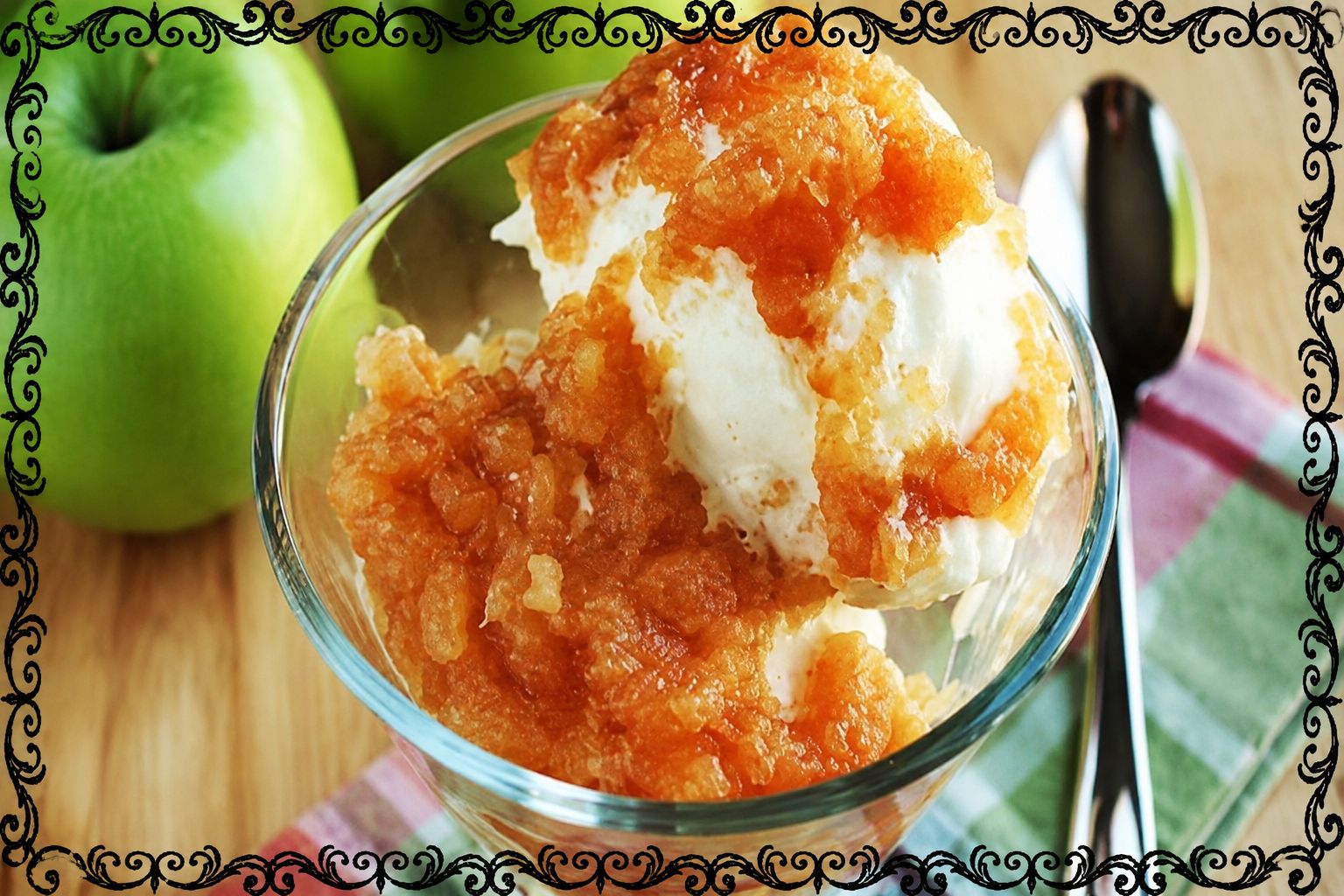 brown sugar cinnamon applesauce served from the slow cooker