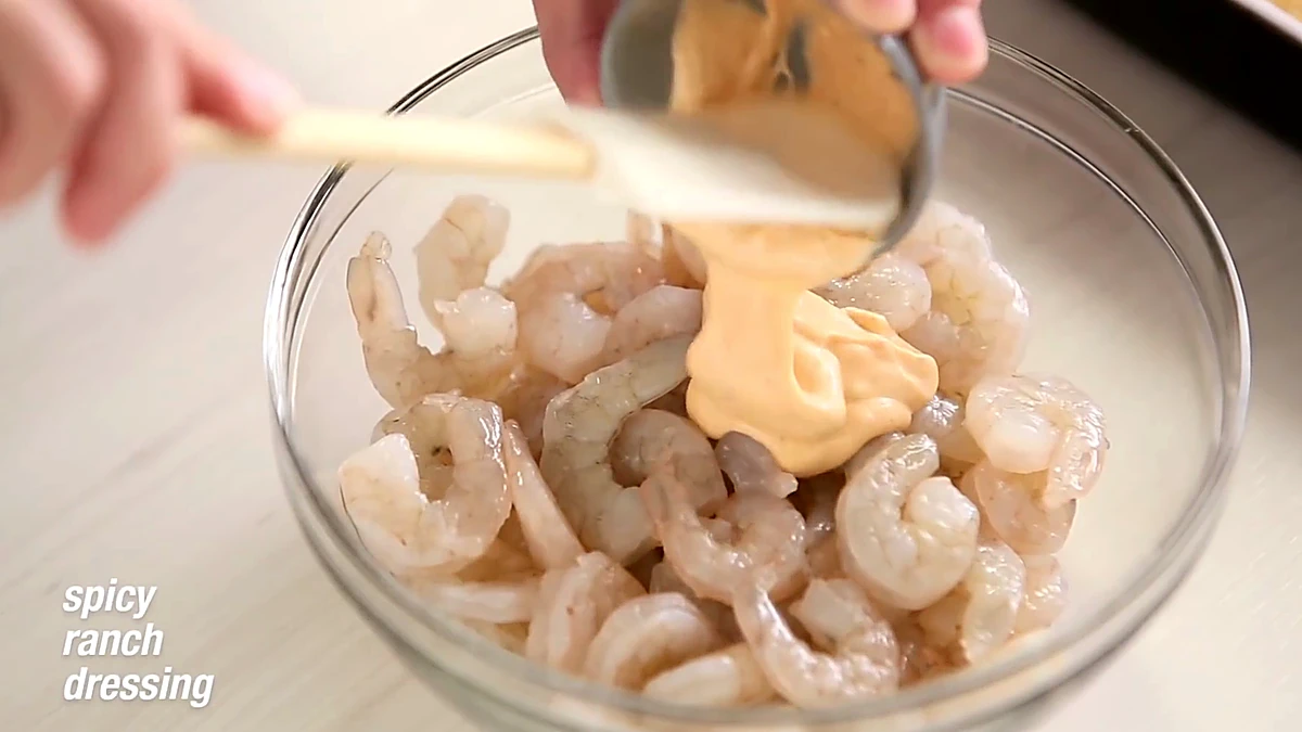 Shrimp coated with spicy ranch dressing