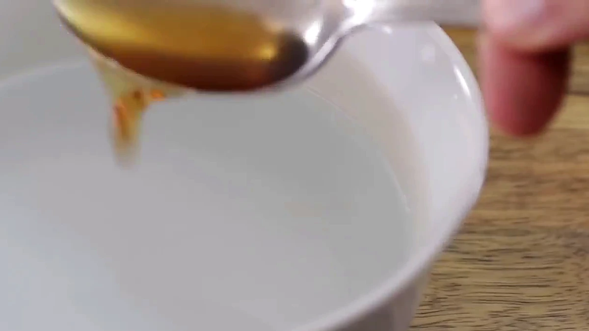 Vinegar added to cold water