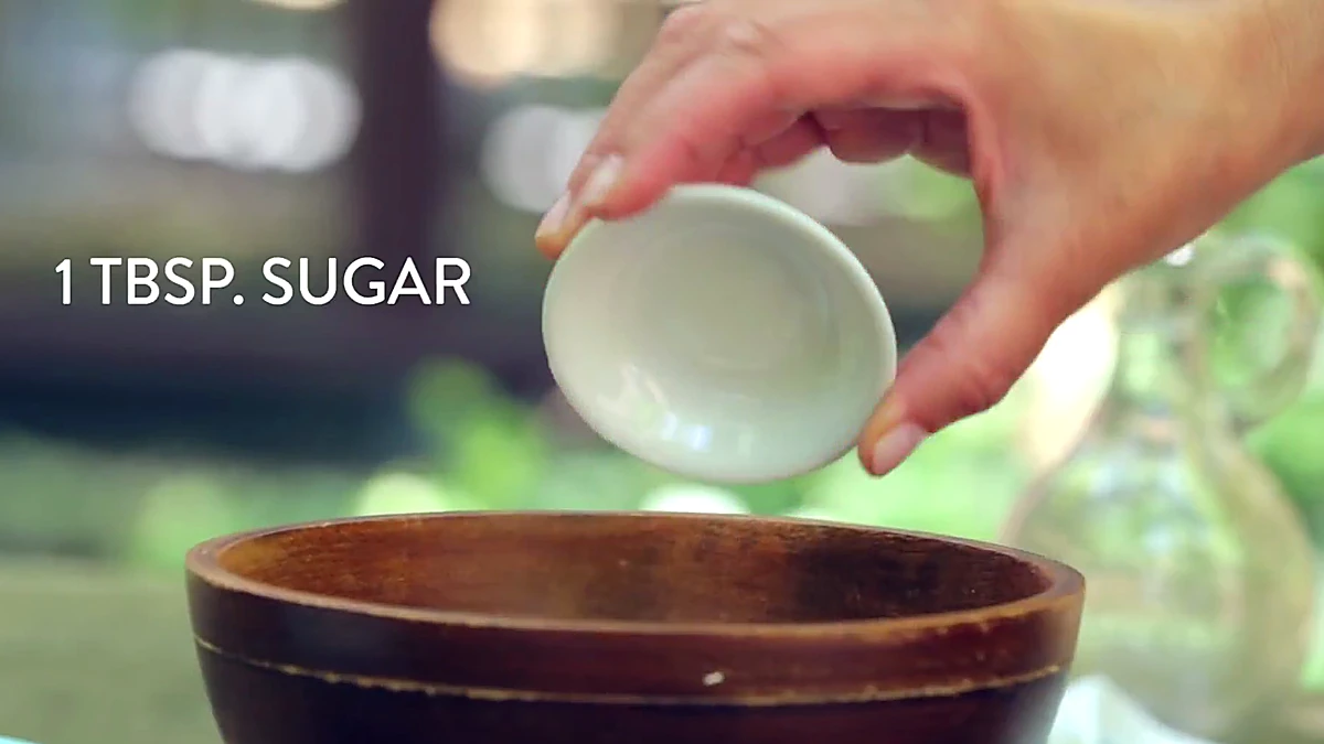 Sugar added to red wine vinegar