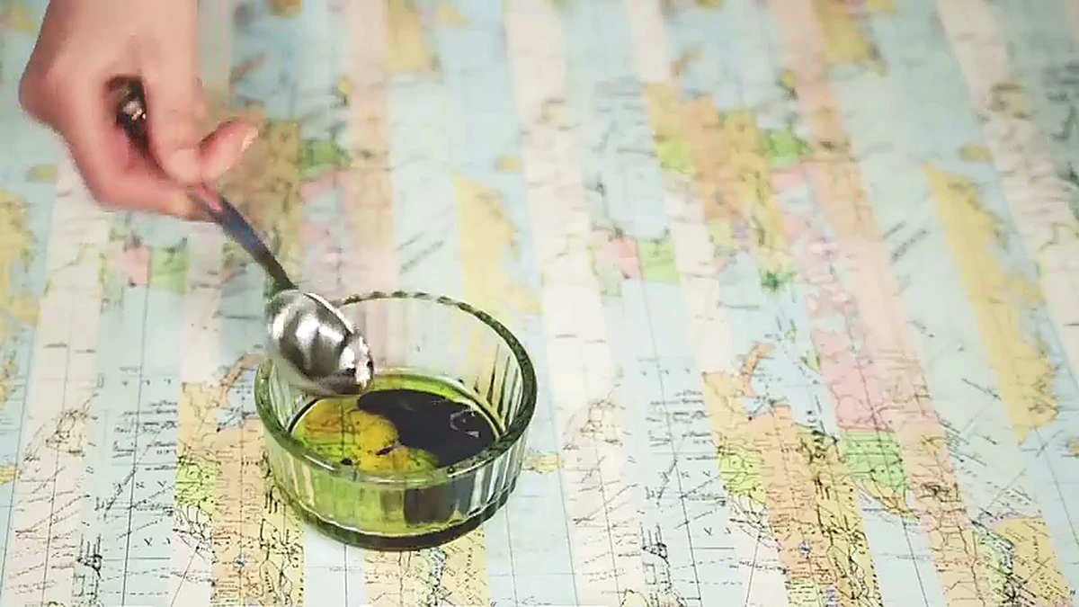 Balsamic vinegar added to olive oil