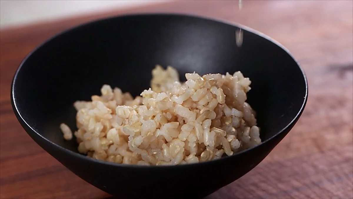 Cooked sticky rice in a bowl