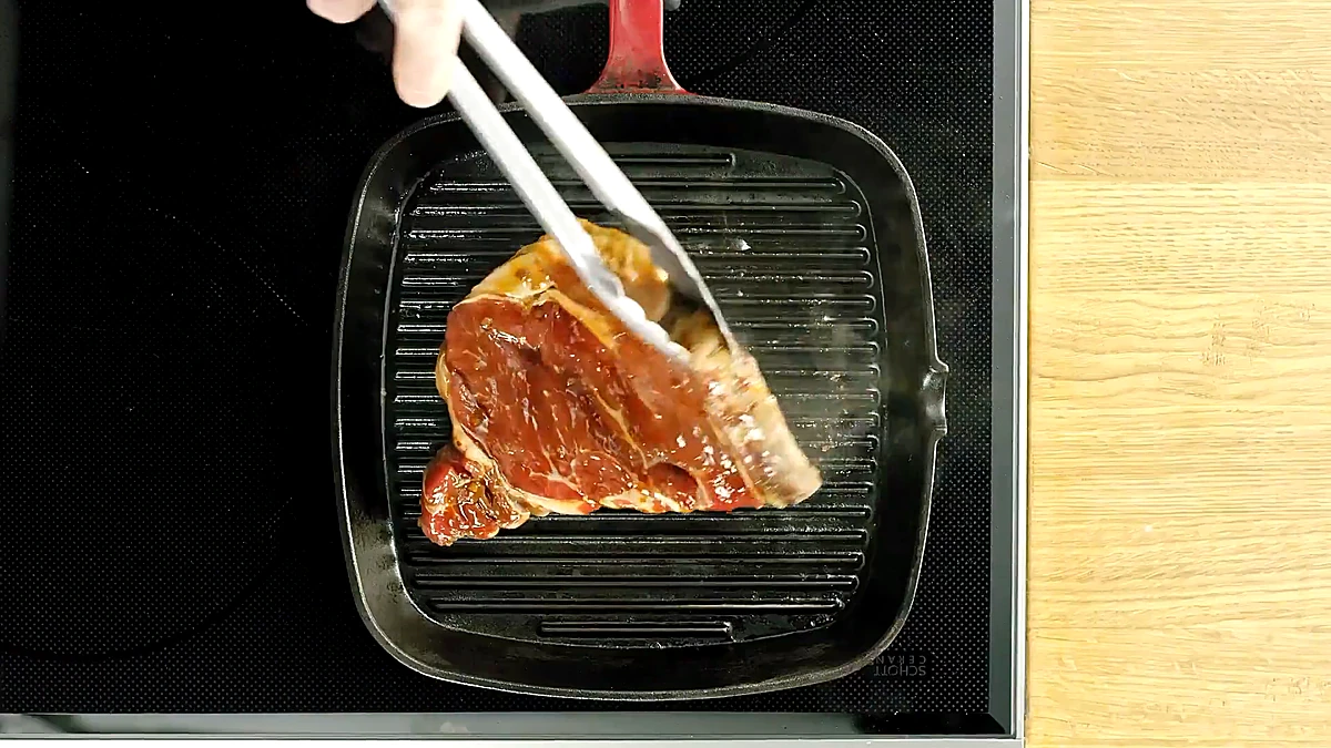 Teriyaki steak on a grill pan