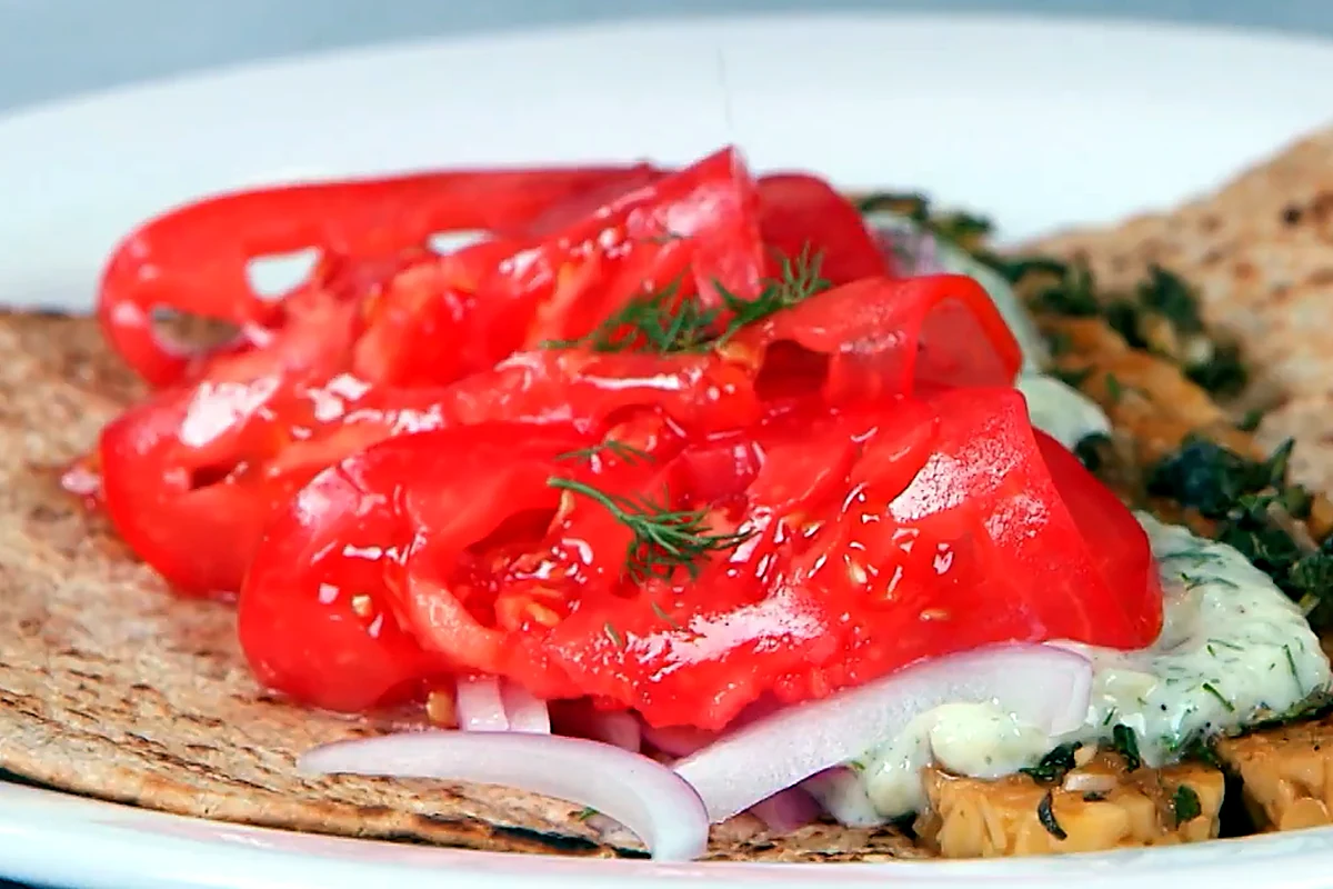 Close view of tempeh gyro toppings